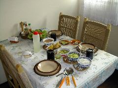 br160_table set for lunch-19sep02_1